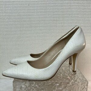 BCBG women’s high heel shoes